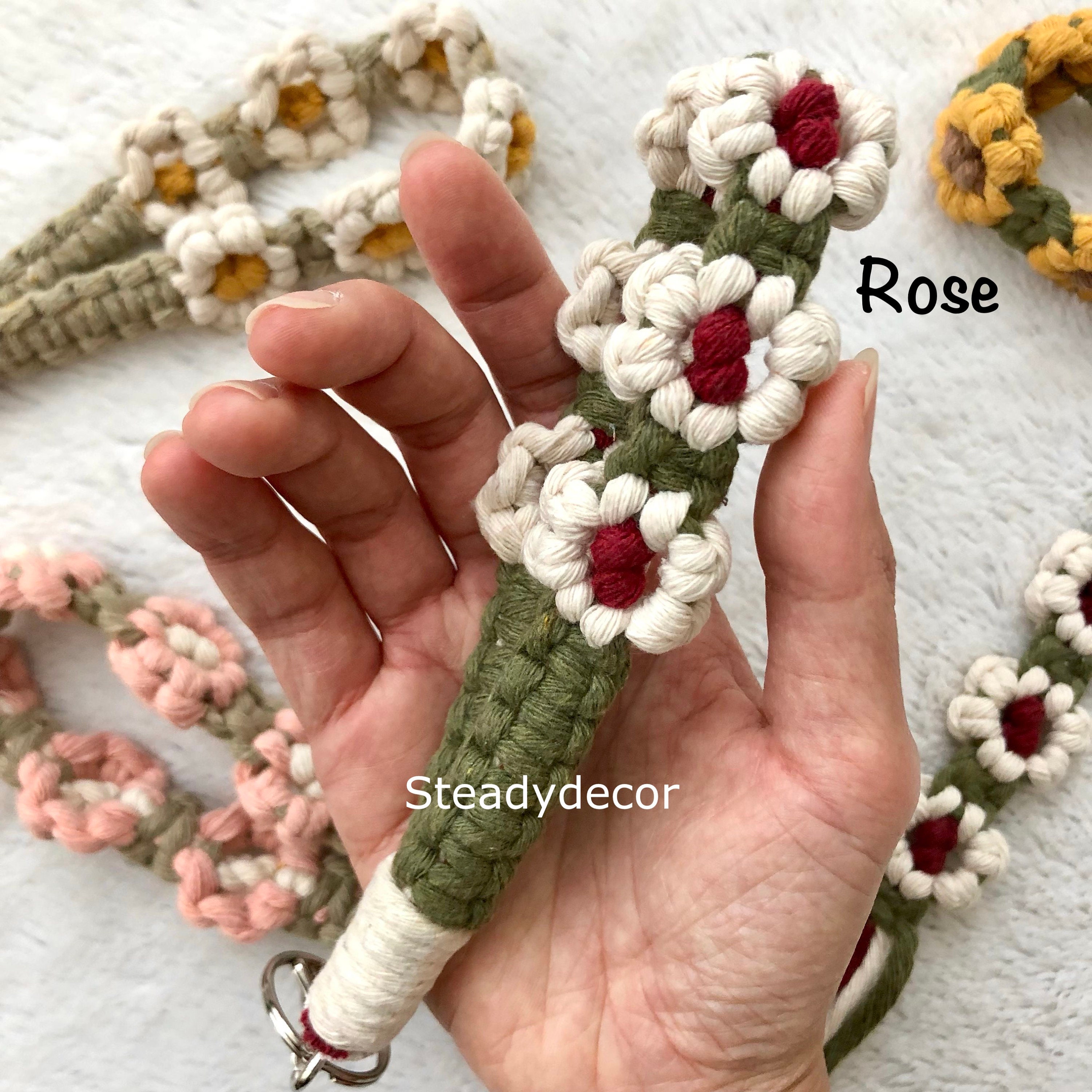 Wristlet keychain flower macrame, key fob strap wrist lanyard bracelet  keyring, boho floral daisy cute wedding gift