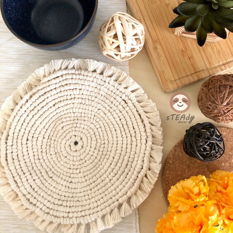 Macrame placemats 10 or 12 round centerpiece large Etsy