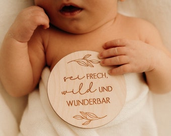 Baby Meilenstein - " sei frech, wild und wunderbar" Shooting Babybauch Newborn shooting props Meilensteine aus Holz