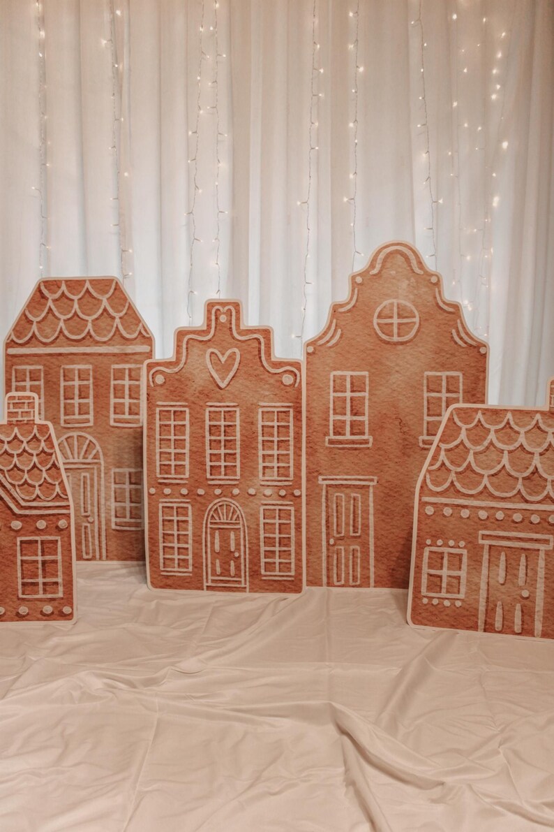 Stand Gingerbread House, Ginger Bread House Family Shooting Props for
