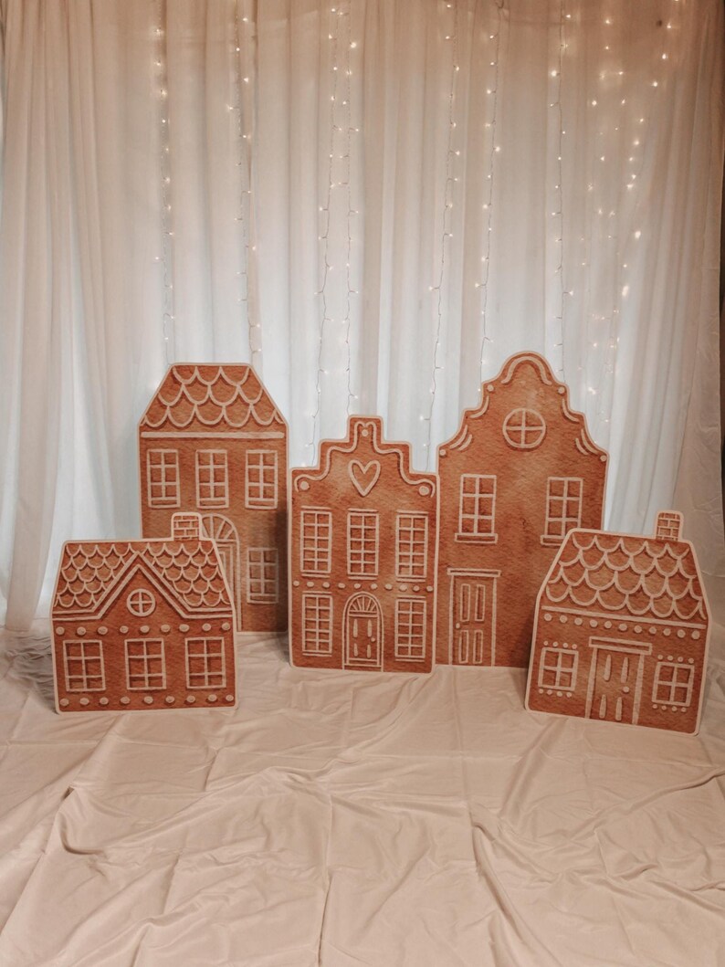 Stand Gingerbread House, Ginger Bread House Family Shooting Props for