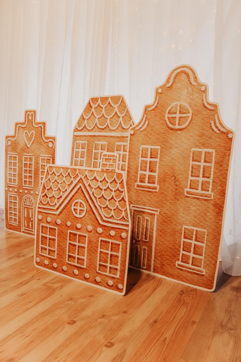 Stand Gingerbread House, Ginger Bread House Family Shooting Props for