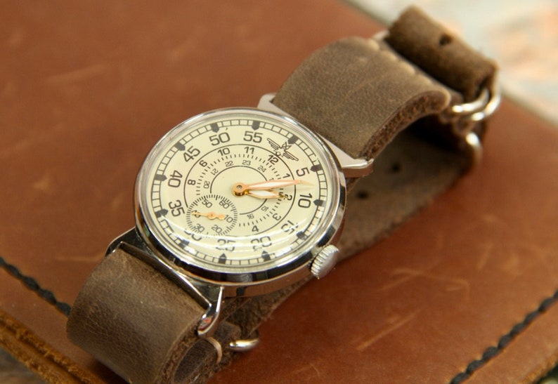 Montre soviétique Pobeda Mort aux espions Montre rare soviétique Montre militaire Pobeda Montre mécanique URSS Montre homme Cadeau pour un ami image 7