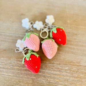 Pink or Red Crochet Strawberry Keychain / Crochet Keychain / Strawberry Keychain