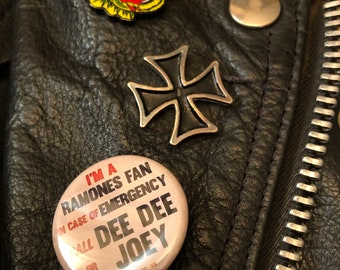 Vintage look Ramones Fan Club pins (2) Free Shipping!