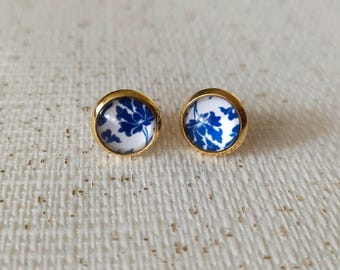 Niebiesko-białe kolczyki z motywem kwiatowym, hipoalergiczne, ze stali nierdzewnej, pozłacane