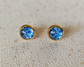 Niebieskie kolczyki z motywem kwiatowym, platerowane 18-karatowym złotem, odporne na matowienie, hipoalergiczne