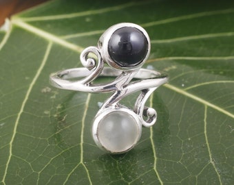 Black Onyx & Moonstone Wrap Ring, Silver Spiral Ring, Double Stone Statement Ring, Minimalist Boho Jewelry, Unique Handmade Gift for Her