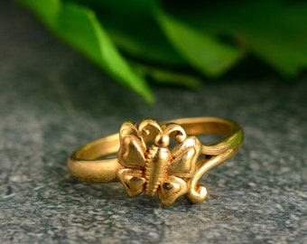 Anillo de mariposa dorado, delicado anillo inspirado en la naturaleza, banda ajustable minimalista, linda joyería de insectos, anillo bohemio para el día a día, regalo para ella.