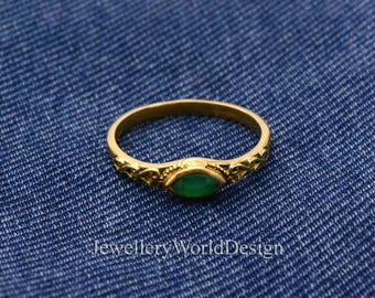 Green onyx Stone Gold Ring, Vintage Style Gemstone Ring, Minimal Dainty Ring, Emerald Color Ring, Boho Stackable Ring, Delicate Gift for Her