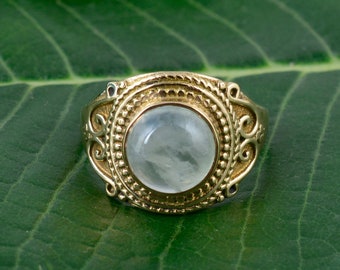 Bague en laiton plaqué or avec pierre de lune * bague tendance * bague avec pierres précieuses * bague pierre de lune arc-en-ciel * bague en argent * bague bohème * cadeau mère * délicat