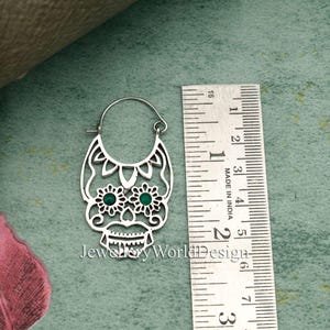 Sugar Skull Hoop Earrings, Day of the Dead Jewelry, Silver Skull Dangle, Festival Boho Earrings, Green Accent Halloween Gift