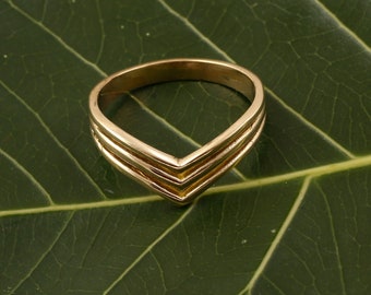 V minimalist ring - V gold ring - Dainty ring - Gold plated ring - Silver ring - "V" ring - Stackable ring - Minimalist ring - Tiny ring-18K