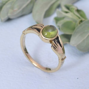 Peridot Ring, Gemstone Peridot Hug Brass Boho Jewelry, Birthstone Ring, Rings For her, Hugging Ring, Vintage Hug ring,Dainty ring,  AK-3ds1a