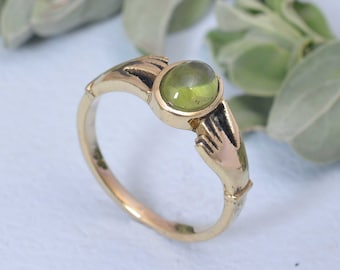 Peridot Ring, Gemstone Peridot Hug Brass Boho Jewelry, Birthstone Ring, Rings For her, Hugging Ring, Vintage Hug ring,Dainty ring,  AK-3ds1a