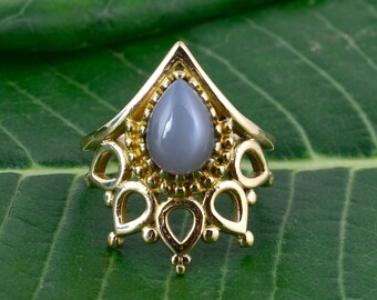 Anillo de calcedonia azul en forma de lágrima, anillo llamativo de oro, anillo con piedra preciosa en forma de pera, anillo bohemio, anillo hecho a mano, regalo minimalista para ella AK-3ls1dd