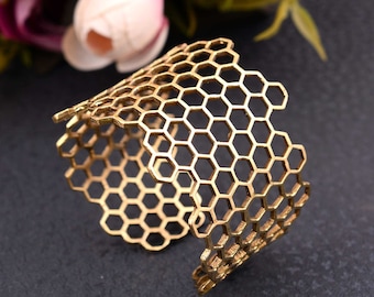 Super Honey Cuff, Mishu, Festival jewelry , Bohemian , Brass Jewelry, Geometric Jewelry, Festival Fashion, bangle with ring, women jewelry