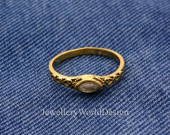 Anillo vintage de labradorita, delicado anillo de oro con piedras preciosas, anillo minimalista de piedra lunar, anillo apilable estilo boho, joyería artesanal hecha a mano, regalo para ella.