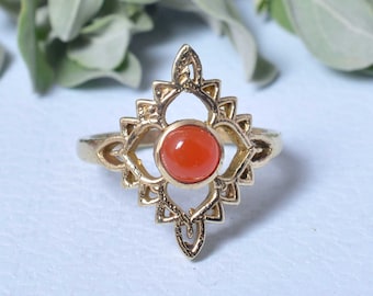 Anillo de mandala de cornalina en latón dorado, anillo geométrico bohemio, joyería espiritual hecha a mano para mujer.