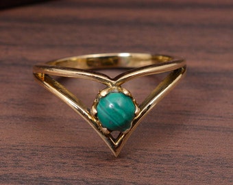 V shape chevron Malachite Gemstone 14K Gold Brass Ring, chevron Brass ring, Handmade Ring for women / Men, Dainty, Minimalist, Boho, Vintage