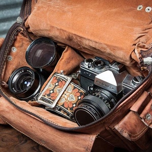 Personalized Leather Camera Bag, Camera Satchel Bag, Handcraft Shoulder Camera Bag For Travel Nikon, Canon, Sony DSLR, Leather Saddle Bag