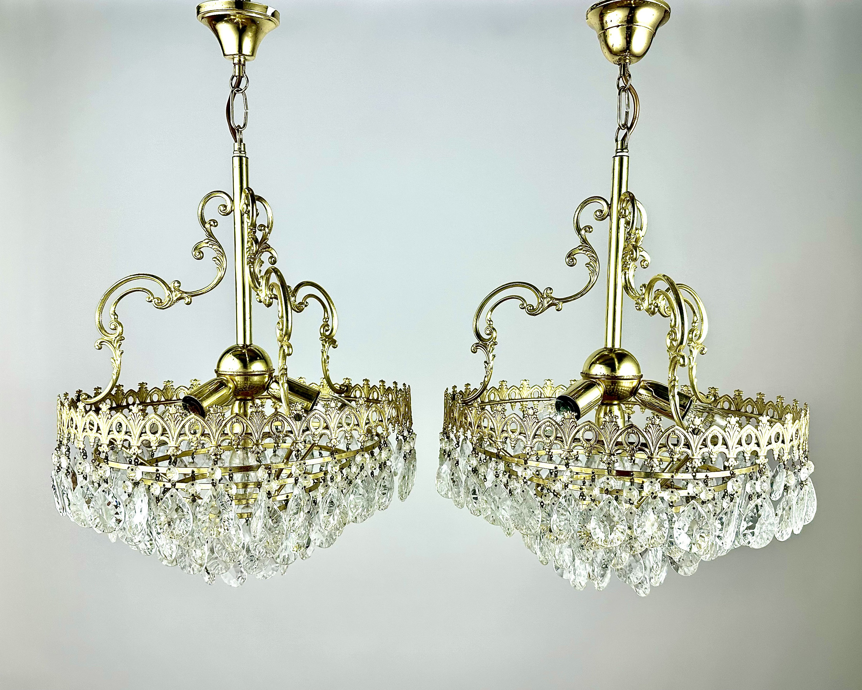 クラシックシャンデリア 花柄ガラス 【公式通販】