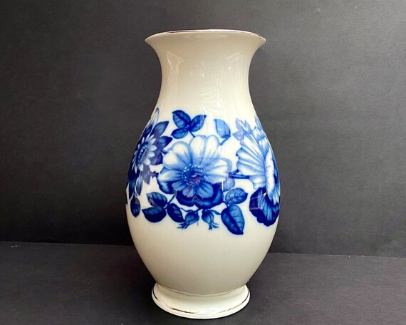 Vintage KPM Porcelain Vase: Ivory White Cobalt Blue Floral Decor, 1950s