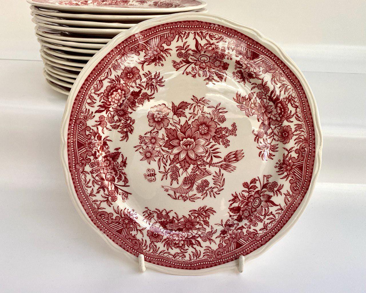 Dessert/Salad Plate Vintage Villeroy & Boch Red Fasan Porcelain Bread Plate 1970s Red Series, Germany Red White Dish Red Floral and Birds