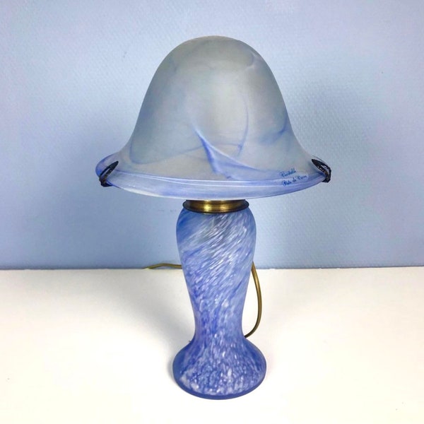 Lampe de table bleue vintage | Lampe de table en verre d'art | Éclairage en verre d'art | Éclairage bleu | Lampe bleue | Lampe de table charmante | Décor à la maison bleu |