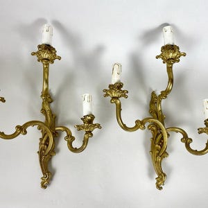 Sconces Vintage French Rococo Bronze Wall Lamps Pair Grand Vintage Gold Bronze 3-Light Sconces Rococo Style Vintage French Rococo Sconces