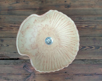 Scallop washbasin