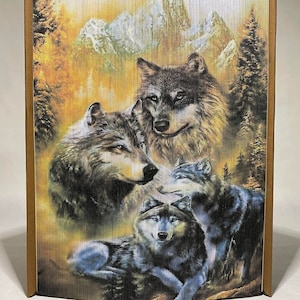 Wolf Family Photo Strip Pattern, Fore-Edge Book Art, Wolves, Animals, Endangered,