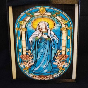 Stained Glass Mother Mary 3 Photo Strip Pattern, Fore-Edge Book Art, Religious Gifting