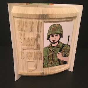 Half of My Heart Is Dispiegato - Modello di piegatura del libro, Militare, Esercito, Marina, Aeronautica, Marines, Guardia costiera