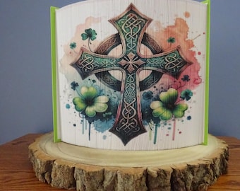 Saint Patrick's Cross/Celtic Cross Photo Strip Pattern, Fore-Edge Book Art, St Patrick's Day, Table Decoration, Reception Desk, Centerpiece