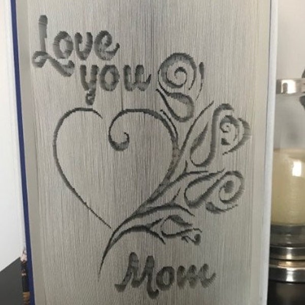 Love You Mom with Heart Pattern