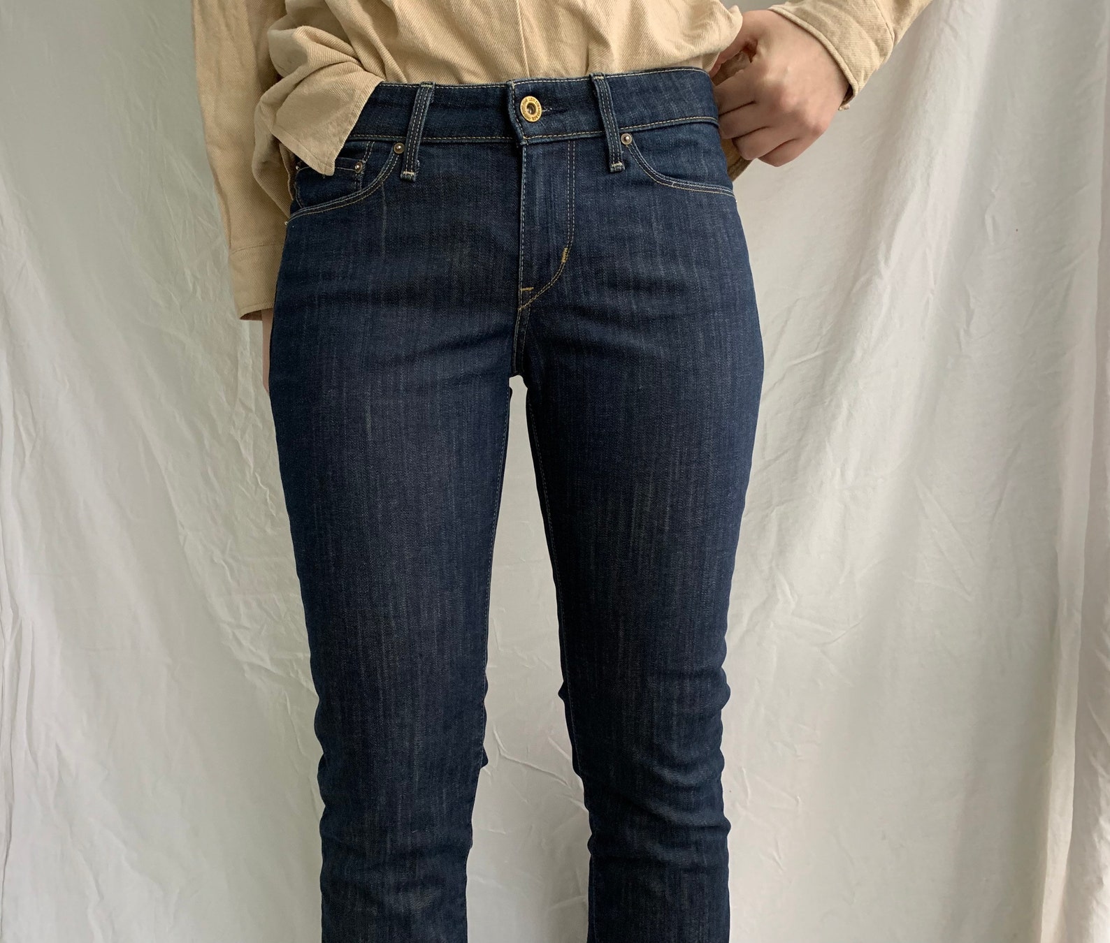 levis slight curve straight leg