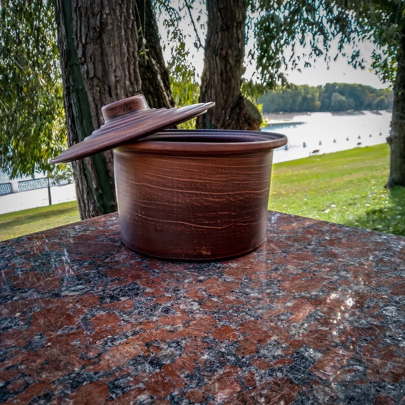 prepare delicious meals Handmade red clay Pottery clay Ceramic casserole for cooks