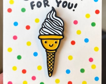Soft Serve pin, softijs