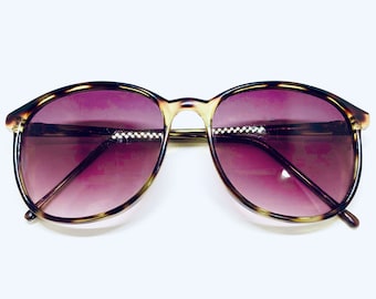 Faux Tortoise Round Sunglasses
