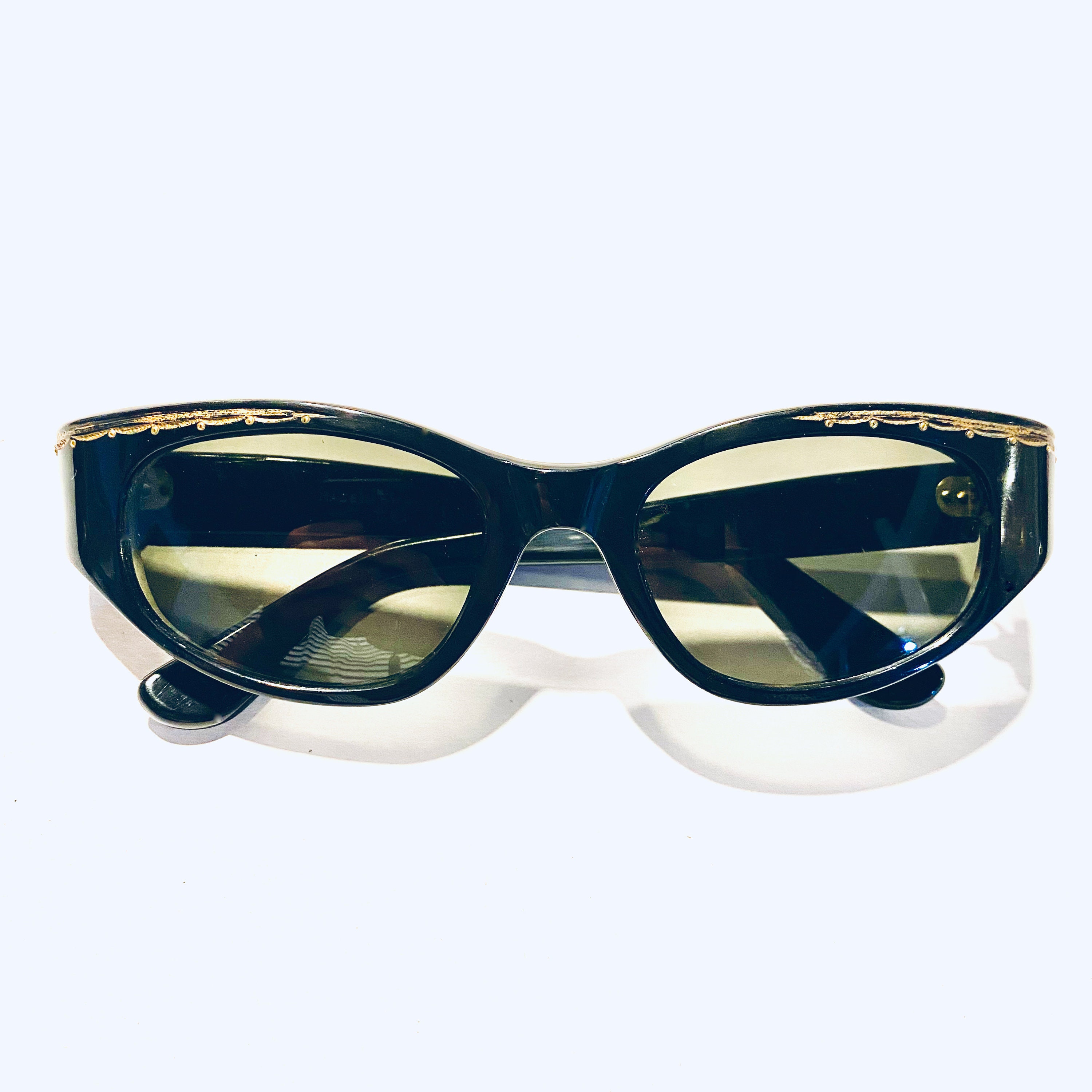 Cat Eye Gold Details sunglasses