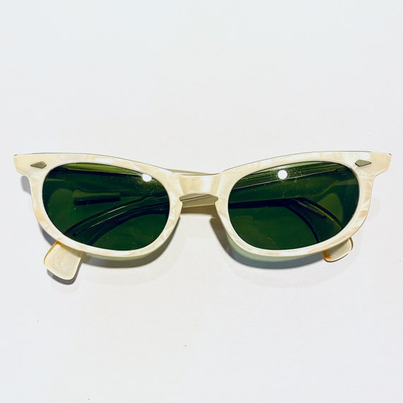 Vintage 40s American Optical Cateye Sunglasses