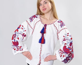 Chemisier brodé Vyshyvanka ukrainien pour femme, chemise bohème en lin blanche, haut folk ethnique avec broderie florale rouge bleu, cadeau pour elle