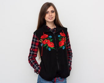 Gilet noir brodé en polaire « Coquelicots », veste noire sans manches, gillete brodé traditionnel ukrainien, joli gilet chaud