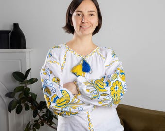 Blouse en lin brodée « Oiseaux », couleurs du drapeau ukrainien, haut folklorique Vyshyvanka