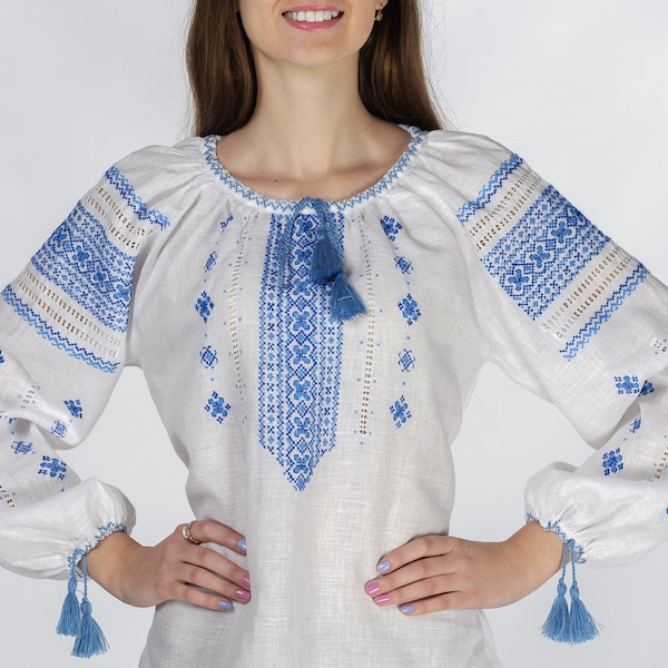 Leinenbluse „Kolomya“ mit handbesticktem, mehrfarbigem ukrainischem Ethno-Stickmuster