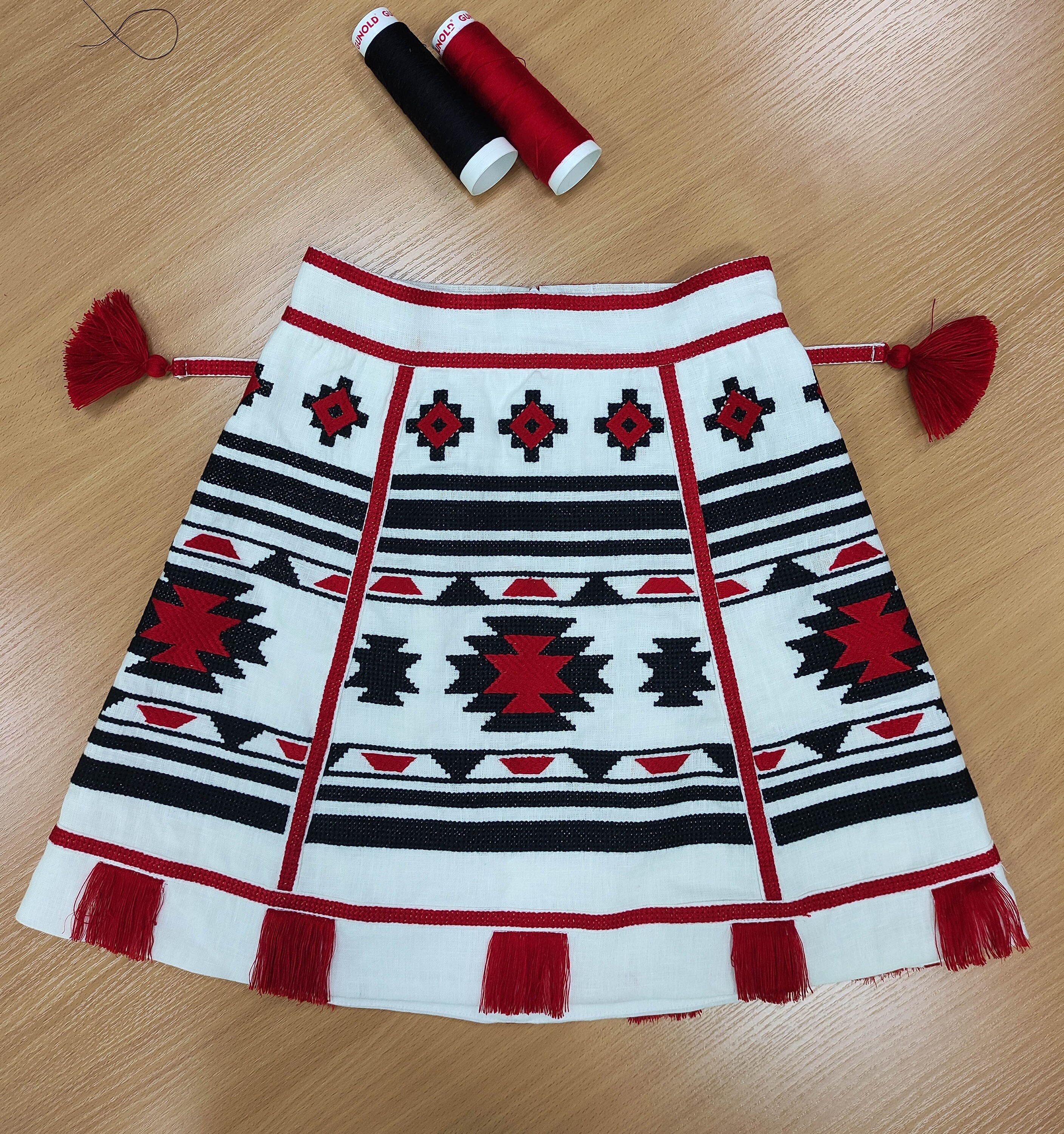 Embroidered linen mini skirt "Gutsul" white,  Vyshyvanka Ukrainian skirt, black red  folk embroidered mini skirt,  Gift for Her, Boho skirt