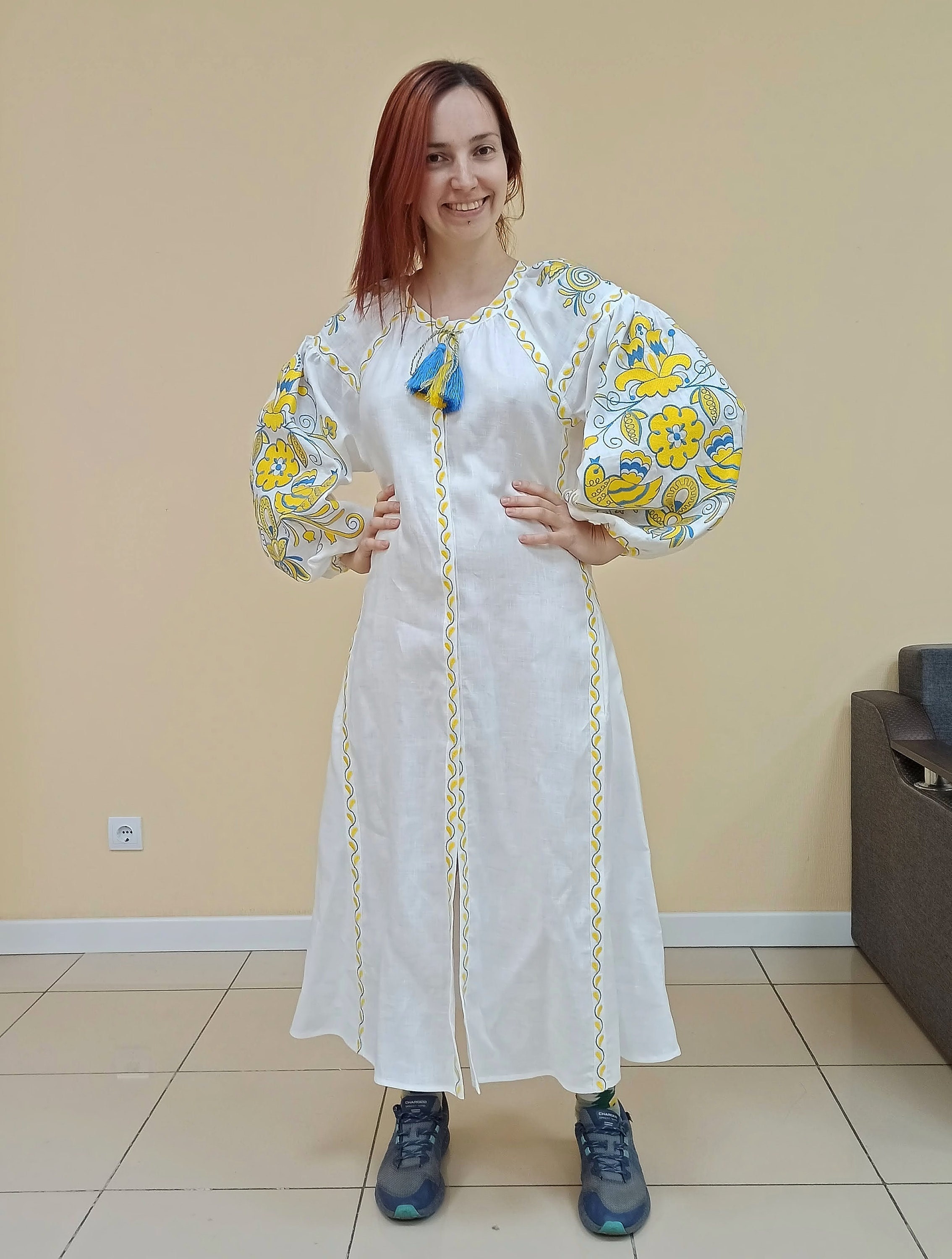 ホワイトリネンのボヘミアンドレス「Birds -Victory」ミディ丈