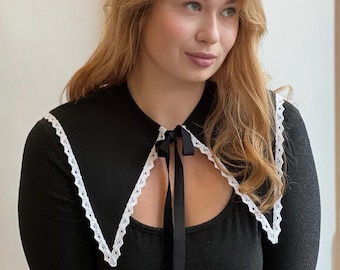 Embroidered Linen Detachable Collar: Black Lace Tapestry