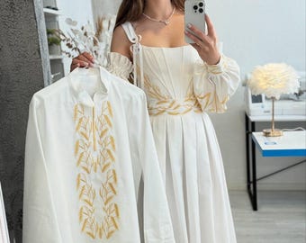 Korsett-Kleid und Shirt-Paar-Set: Besticktes Korsett-Oberteil, Ärmel und Rock und passendes Männer-Hemd, Renaissance-Korsett-Oberteil und Rock im Set